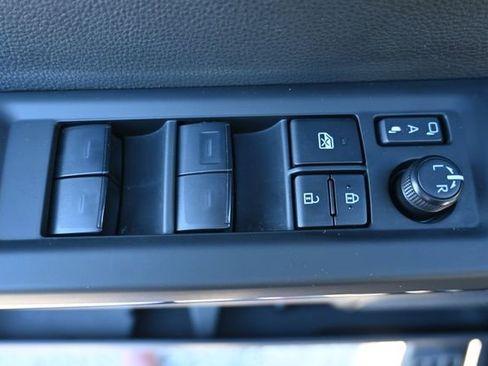 Used 2025 Toyota Tundra Limited image 11