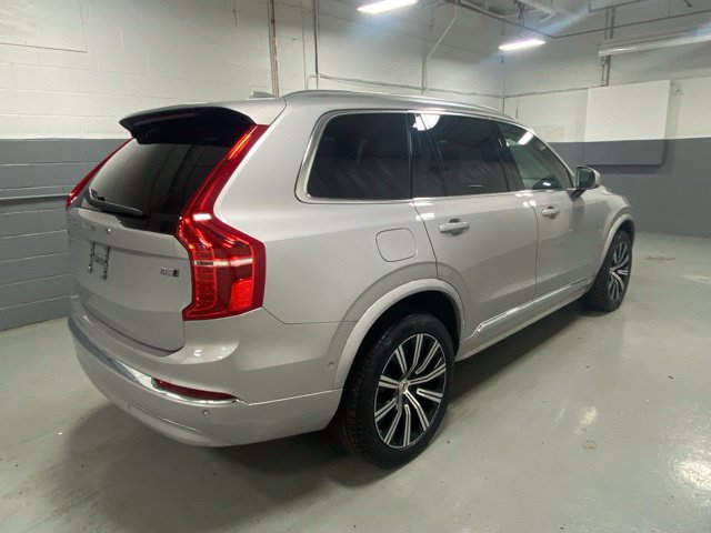 Used 2024 Volvo XC90 B5 Plus AWD/4WD image 3