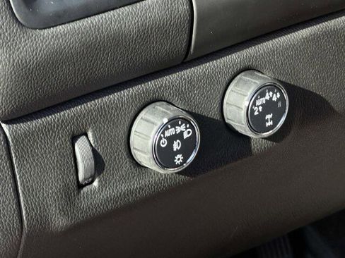 Used 2018 Chevrolet Colorado LT w/ Luxury Package, Chrome image 17