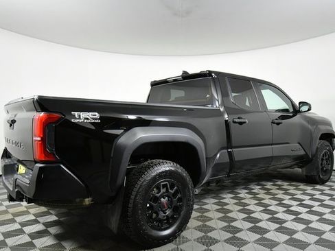 Used 2024 Toyota Tacoma TRD Off-Road image 10