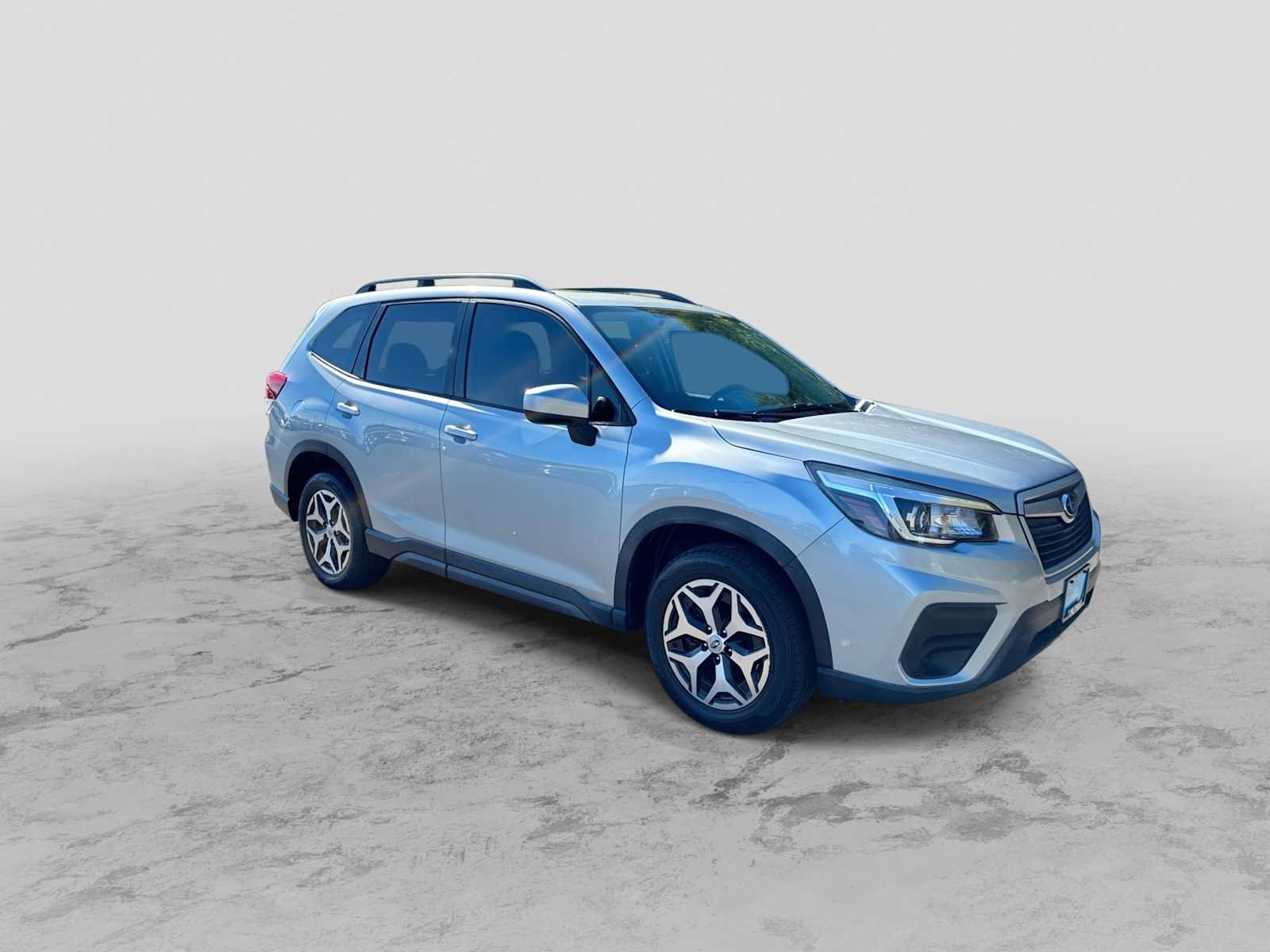 Used 2019 Subaru Forester Premium AWD/4WD image 2