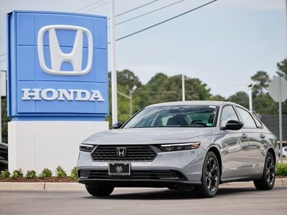 New 2025 Honda Accord SE