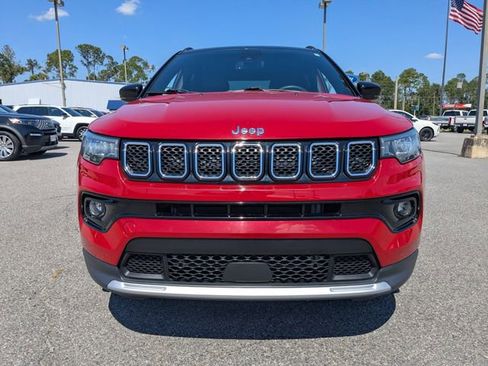Used 2023 Jeep Compass Limited image 9