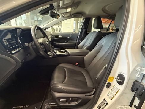 Used 2021 Toyota Mirai w/ Advanced Technology Package RWD image 10