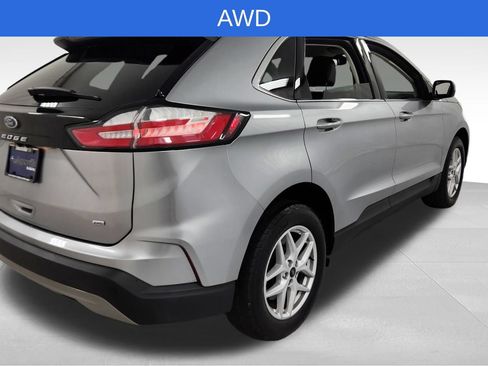 Used 2024 Ford Edge SEL AWD/4WD image 3