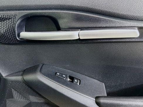 Used 2021 Kia Seltos LX image 29