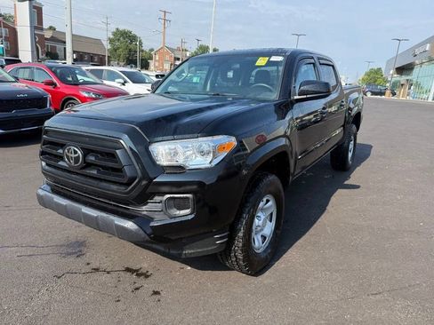 Used 2023 Toyota Tacoma SR AWD/4WD image 3