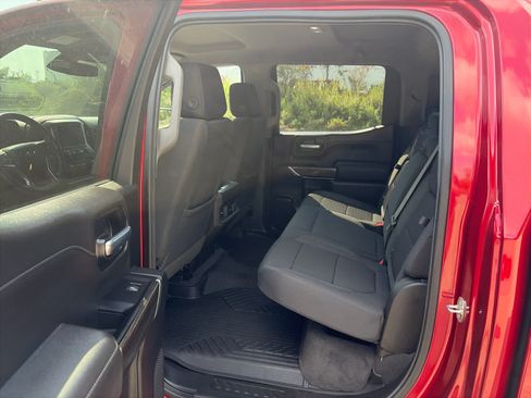 Used 2022 Chevrolet Silverado 1500 LT Trail Boss w/ Safety Package AWD/4WD image 9