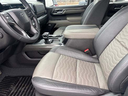 Certified 2025 Chevrolet Silverado 1500 ZR2 w/ Technology Package image 11