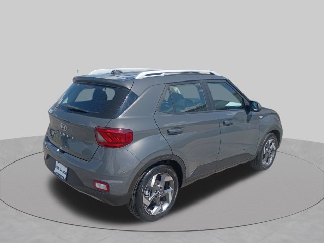 Used 2025 Hyundai Venue SEL FWD image 6