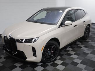 New 2026 BMW iX xDrive60 w/ M Sport Package video 2