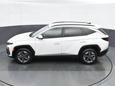 Used 2025 Hyundai Tucson SEL AWD/4WD image 18