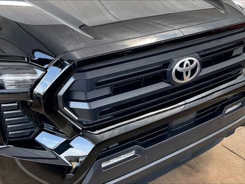 Used 2024 Toyota Tacoma SR5 image 28