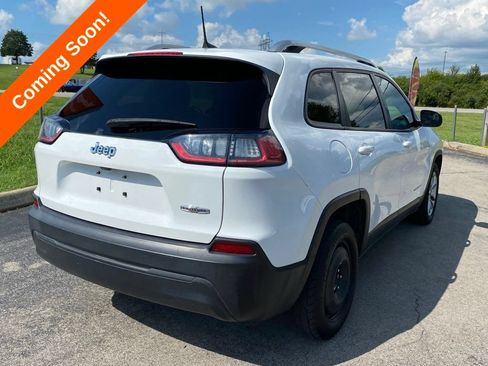 Used 2020 Jeep Cherokee Latitude FWD image 12