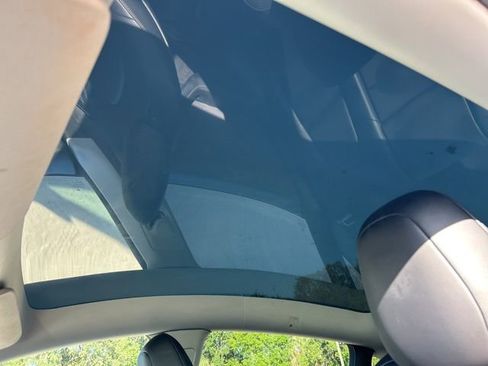 Used 2023 Tesla Model Y Long Range image 13