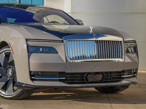 New 2026 Rolls-Royce Spectre image 4