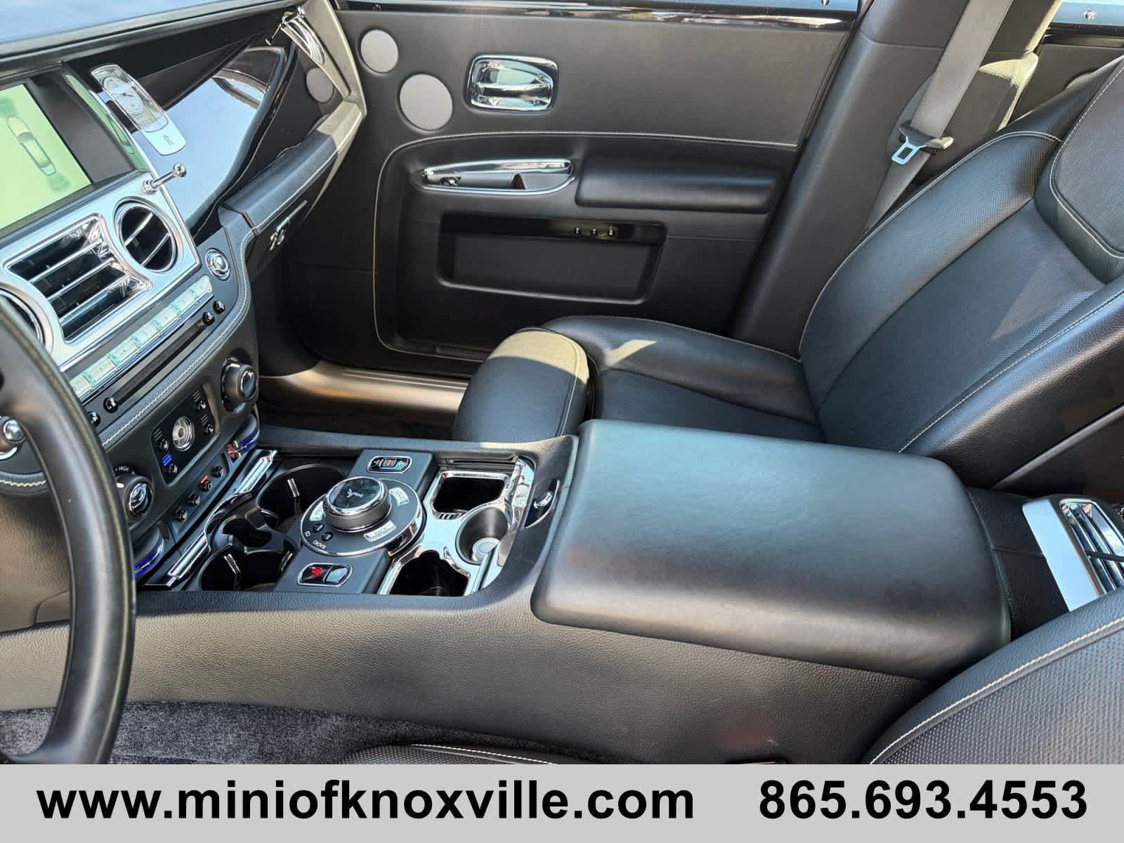 Used 2015 Rolls-Royce Ghost RWD image 13