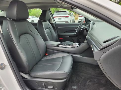 Used 2023 Hyundai Sonata Limited w/ Preferred Accessory Package FWD image 20