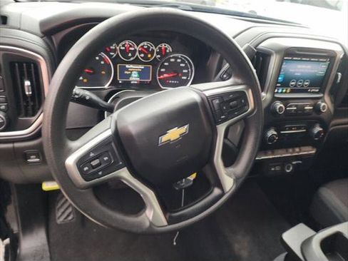 Used 2020 Chevrolet Silverado 1500 LT image 16