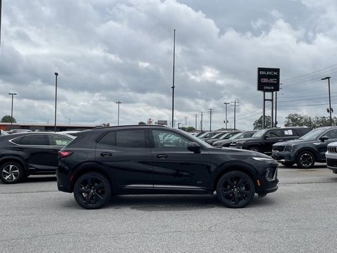 New 2025 Buick Envision Sport Touring image 8