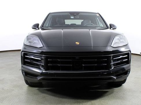 Certified 2026 Porsche Cayenne S AWD/4WD image 10