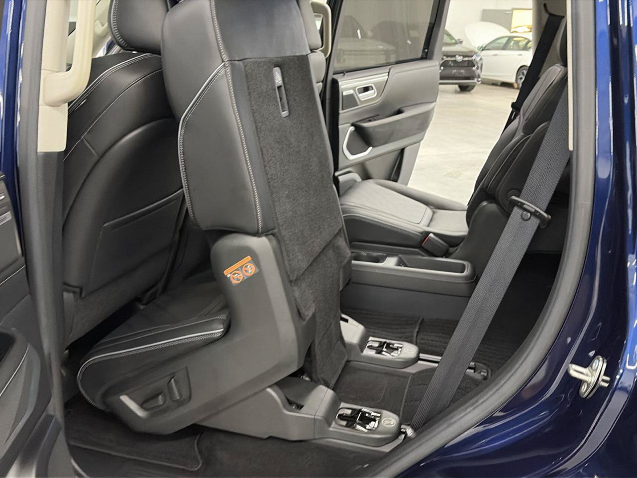 Used 2025 INFINITI QX80 Luxe RWD image 24