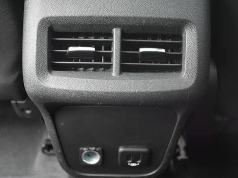 Used 2018 Chevrolet Equinox LT FWD image 36