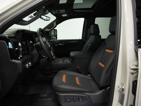 New 2026 GMC Sierra 2500 AT4 w/ AT4 Premium Plus Package AWD/4WD image 29