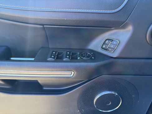 Used 2024 Ford Expedition Max XLT image 31