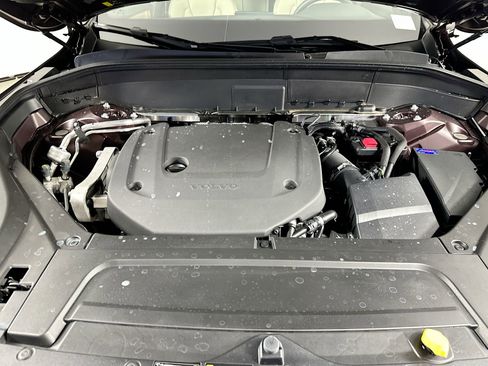 New 2025 Volvo XC90 B6 Core w/ Climate Package image 22