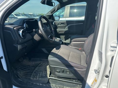 Used 2024 Chevrolet Colorado Z71 w/ Z71 Convenience Package 2 AWD/4WD image 7