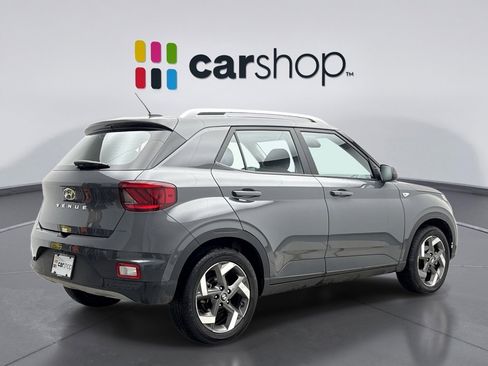 Used 2025 Hyundai Venue SEL FWD image 5