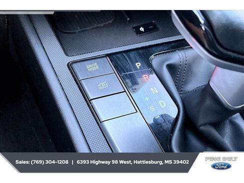Used 2025 Hyundai Elantra Sport FWD image 22