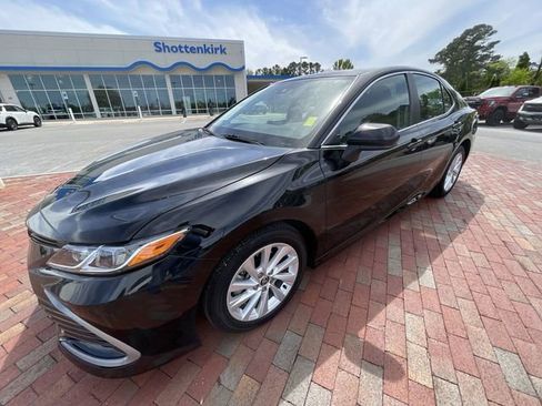 Used 2024 Toyota Camry LE FWD image 26
