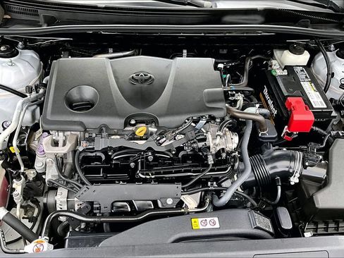 Used 2021 Toyota Camry XSE FWD image 13