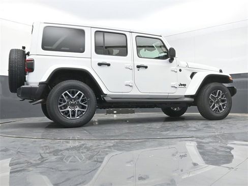 New 2026 Jeep Wrangler Sahara image 42