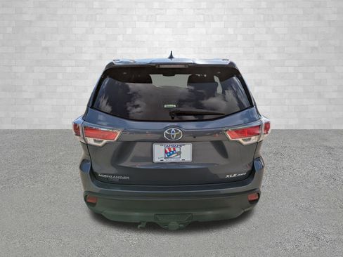 Used 2015 Toyota Highlander XLE image 3