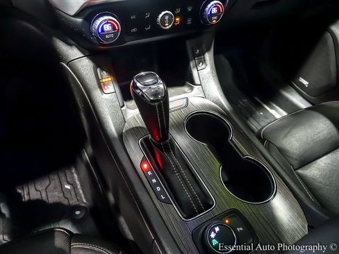 Used 2019 GMC Acadia SLT image 26