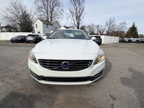Used 2015 Volvo S60 T5 Premier image 3