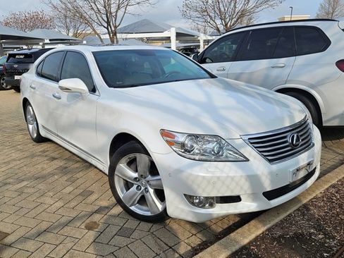 Used 2012 Lexus LS 460 w/ Comfort Pkg image 3