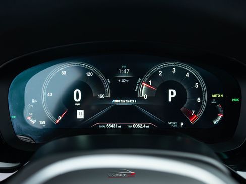 Used 2019 BMW M550i xDrive image 31