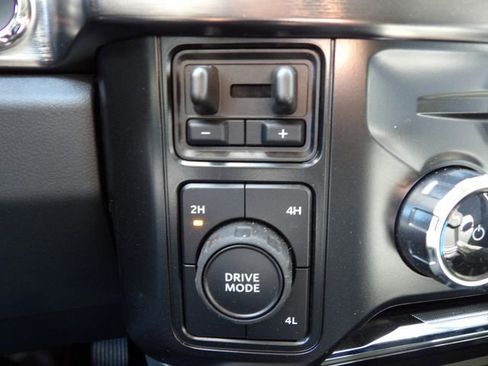 Used 2026 Ford F350 Lariat w/ Lariat Ultimate Package AWD/4WD image 31