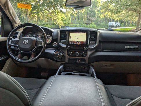 Used 2019 RAM 1500 Big Horn AWD/4WD image 13