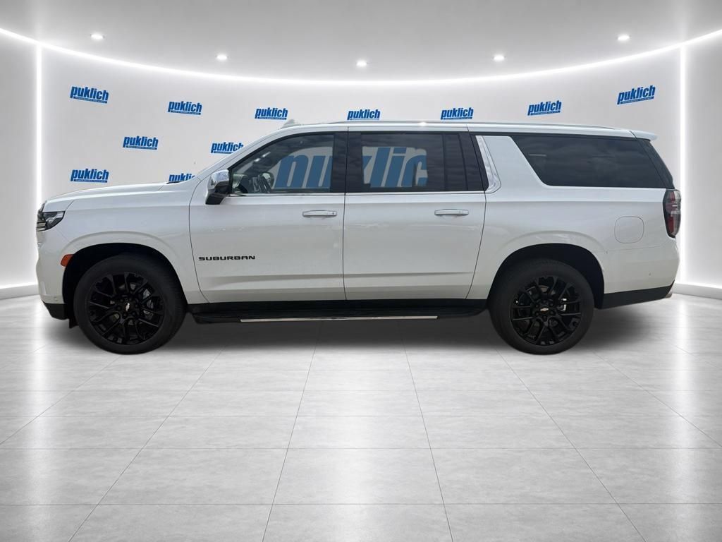 Certified 2023 Chevrolet Suburban Premier w/ Advanced Technology Package AWD/4WD image 8