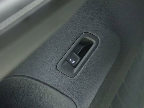 New 2026 Volkswagen Atlas SE FWD image 34