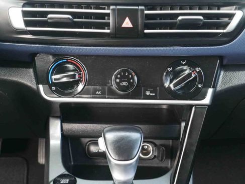 Used 2021 Kia Seltos S image 8