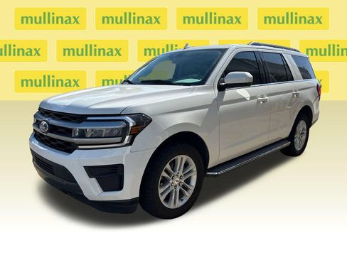 Used 2022 Ford Expedition XLT AWD/4WD image 6