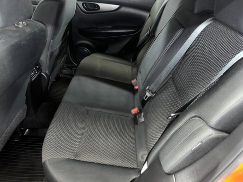 Used 2022 Nissan Rogue Sport S image 14