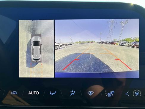 Certified 2024 Chevrolet Equinox EV RS image 15