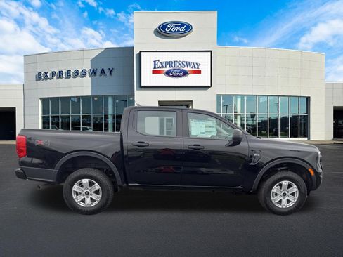 Used 2025 Ford Ranger XL image 5